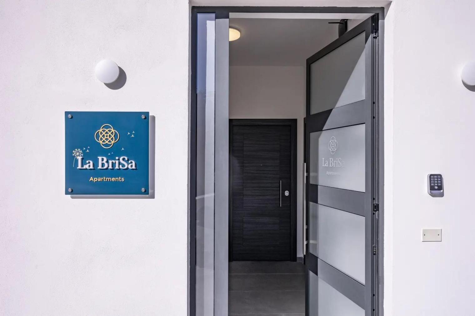 Апарт отель La Brisa Капо-д'Орландо Экстерьер фото